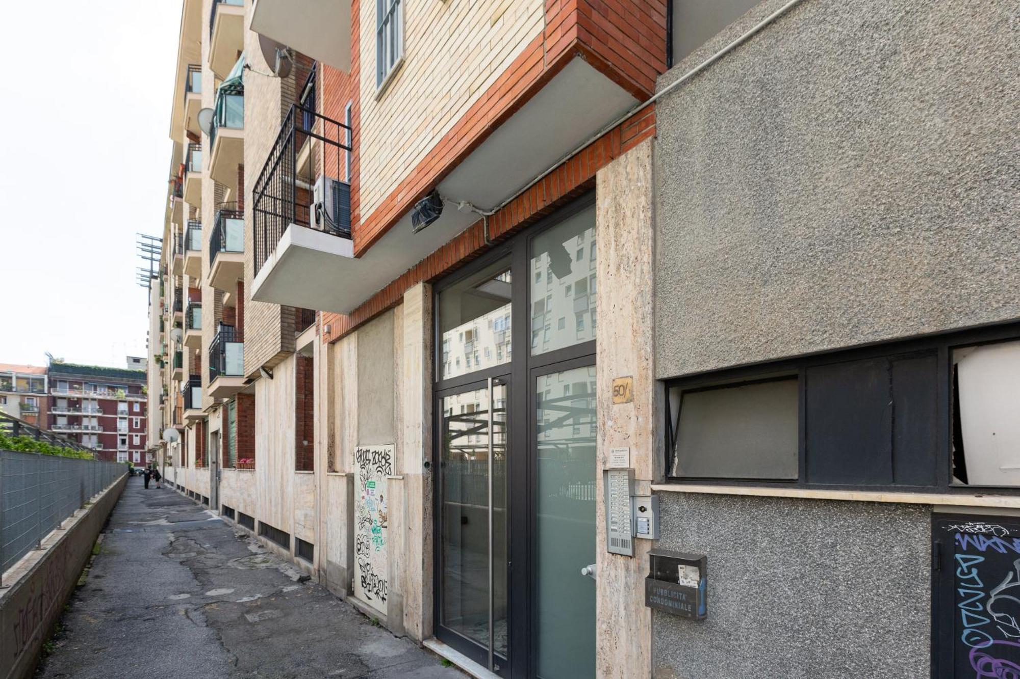 Forlanini M4 Modern With Balcony * Milan
